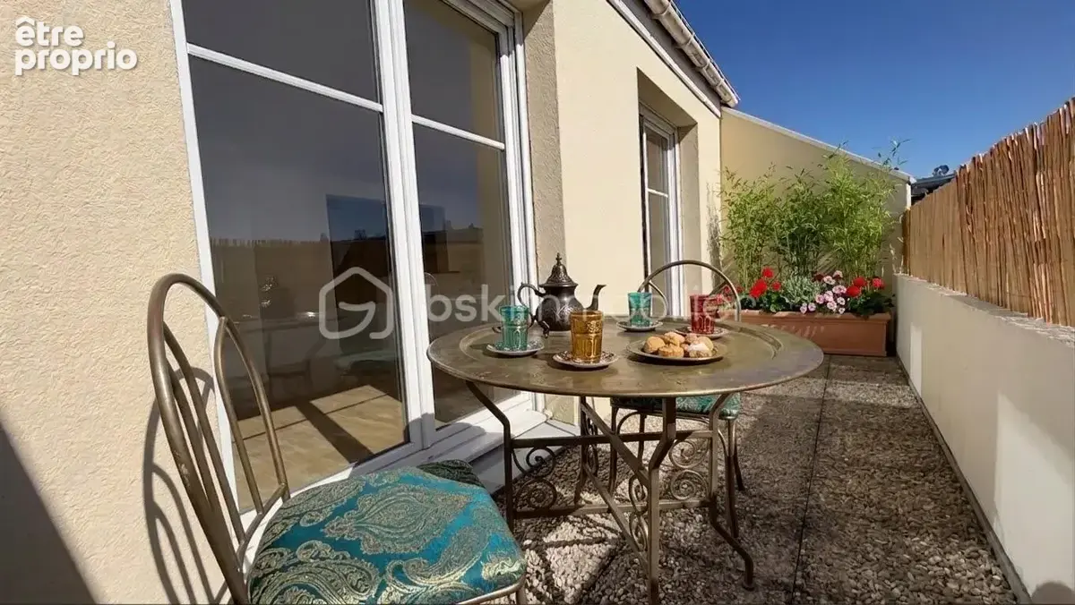 Appartement moderne avec terrasse en cœur de ville! - photo 2