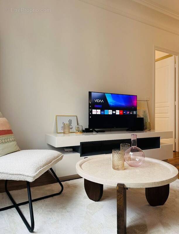 Photo 1 - Appartement à PARIS-16E