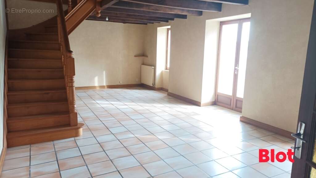 Maison à LA BOUEXIERE