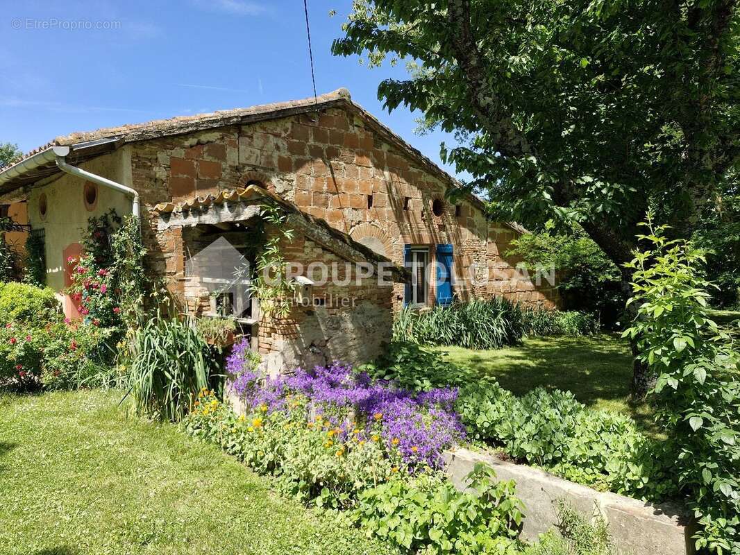 Maison à SAINT-ORENS-DE-GAMEVILLE