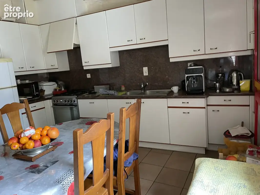 Murs commerciaux avec logement - photo 11