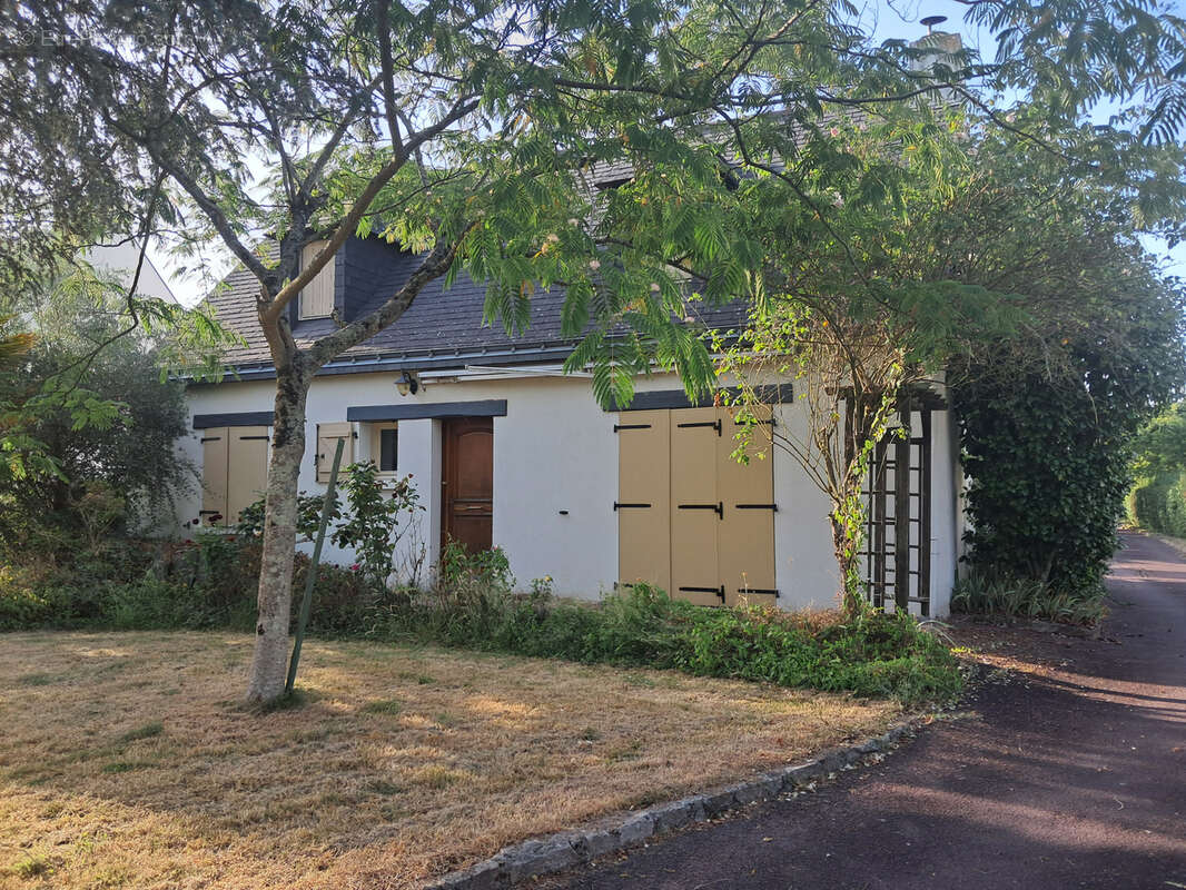 Maison à LUSANGER