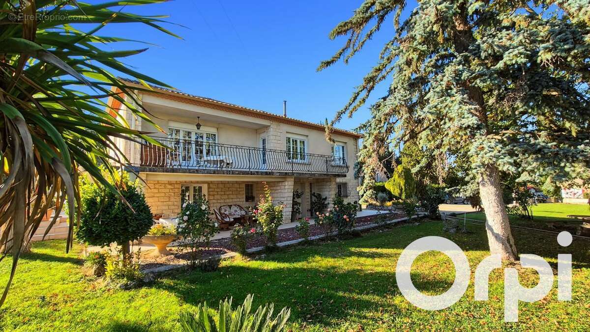 Maison à PONT-SAINT-ESPRIT