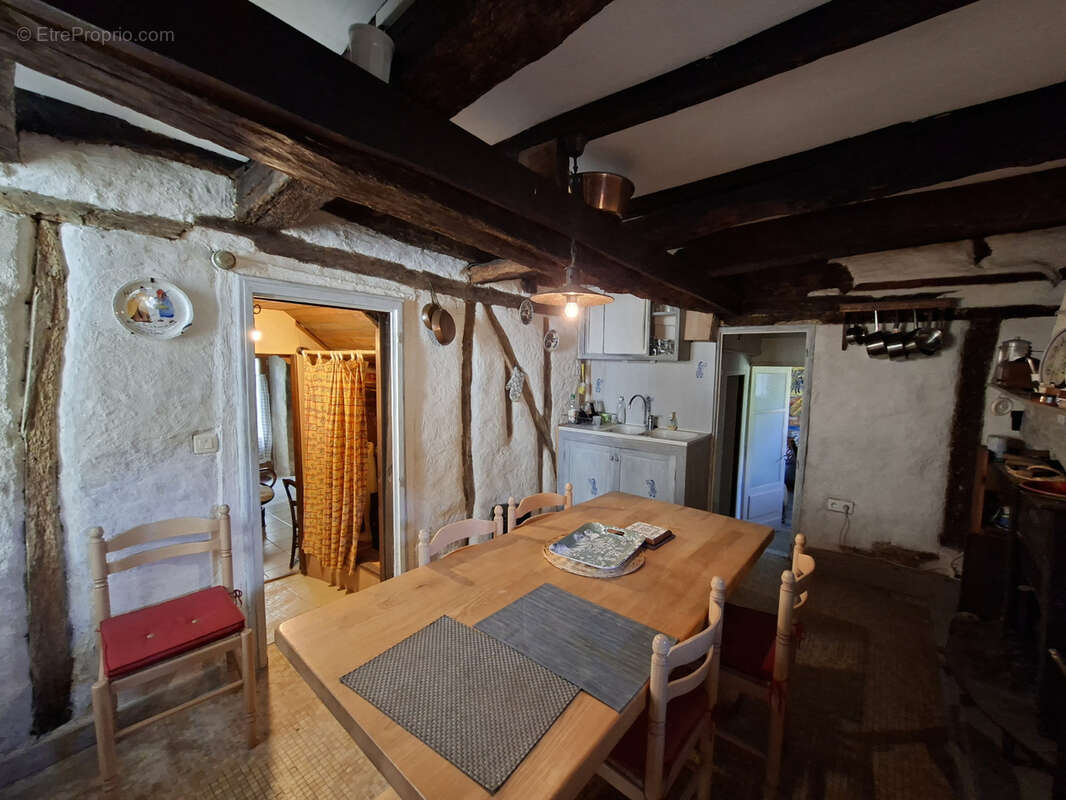 Maison à BASSOUES