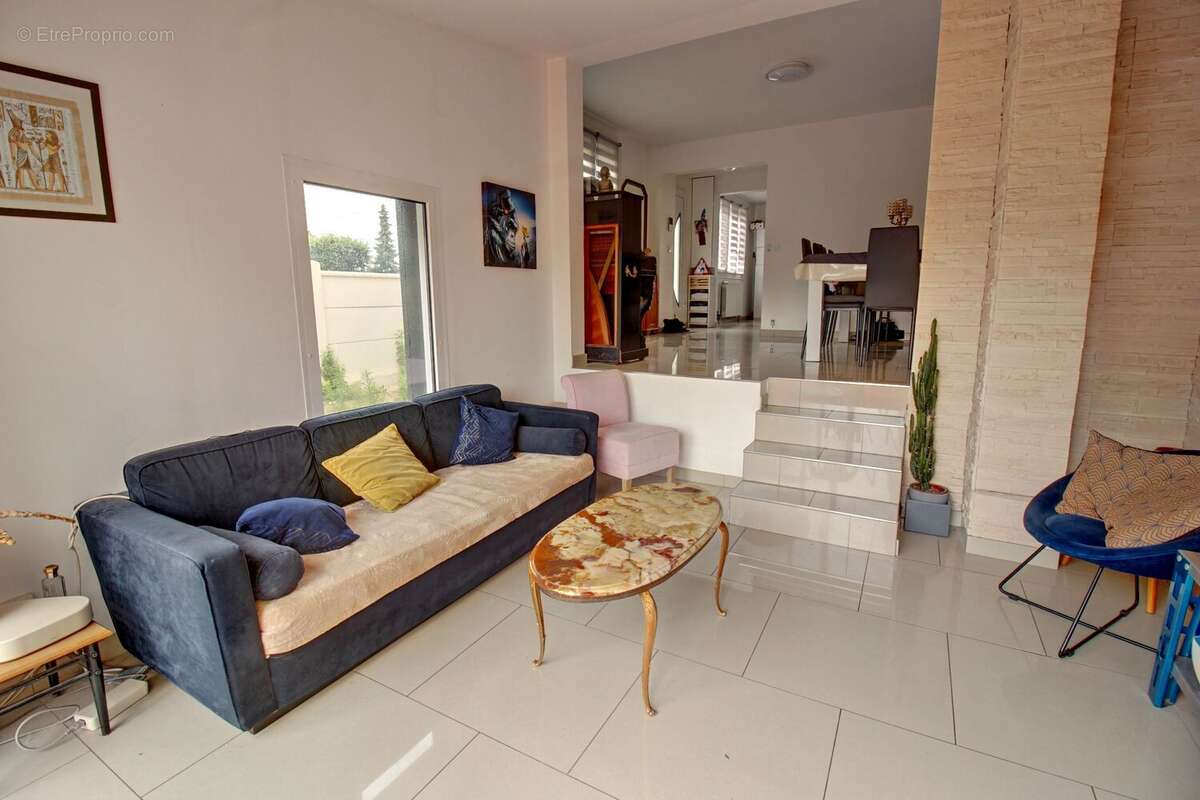 Maison à CONFLANS-SAINTE-HONORINE