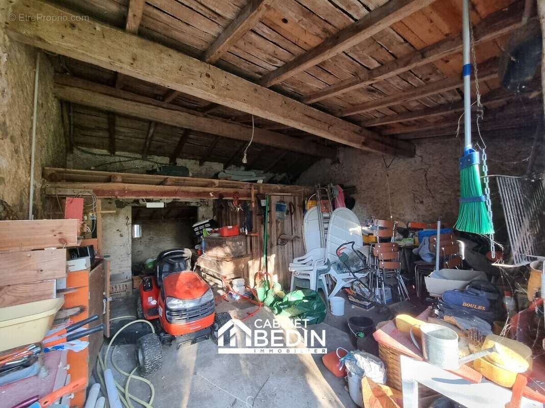 Maison 160 m² à Saint-Morillon  - photo 8