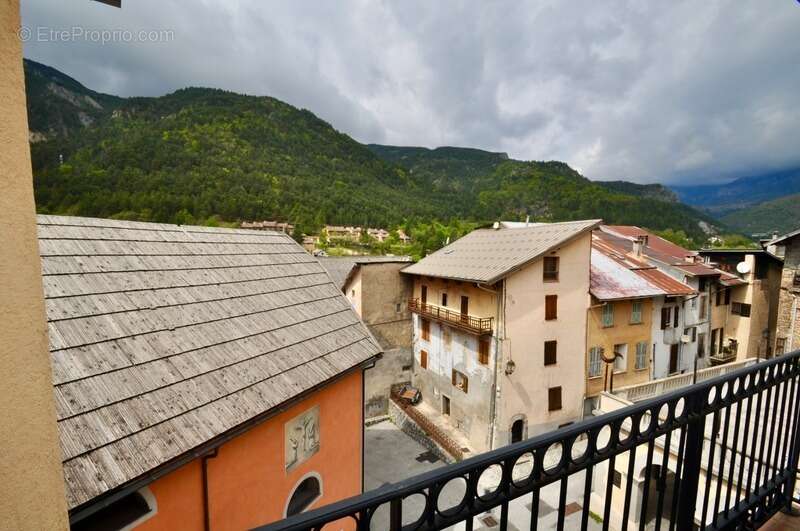 Dpt Alpes des Alpes Maritimes (06), GUILLAUMES à vendre Belle Maison de village 4 pièces, 70 m², Terrasses, Caves, Vue - photo 8