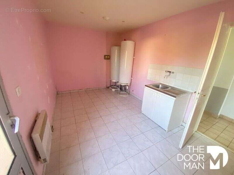 Commerce à MAUREPAS