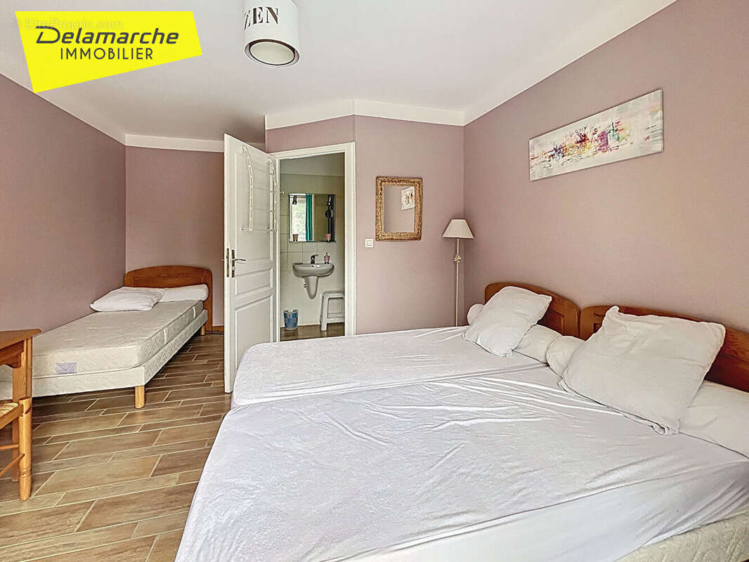 Maison à SAINT-JEAN-LE-THOMAS