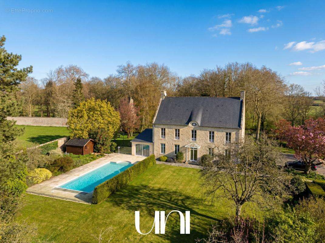 Maison à VAUX-SUR-SEULLES