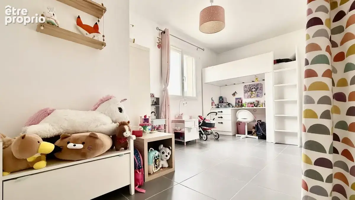 À vendre   Maison récente avec terrasse, piscine et garage à Restinclières - photo 12