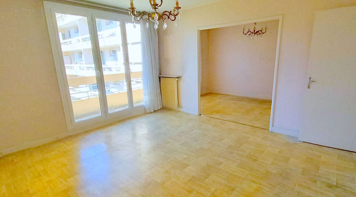 Appartement à BONDY