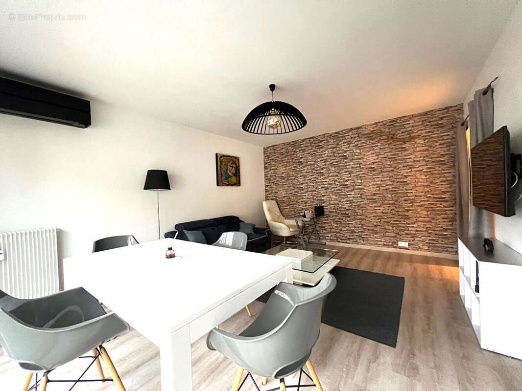 Appartement à HYERES