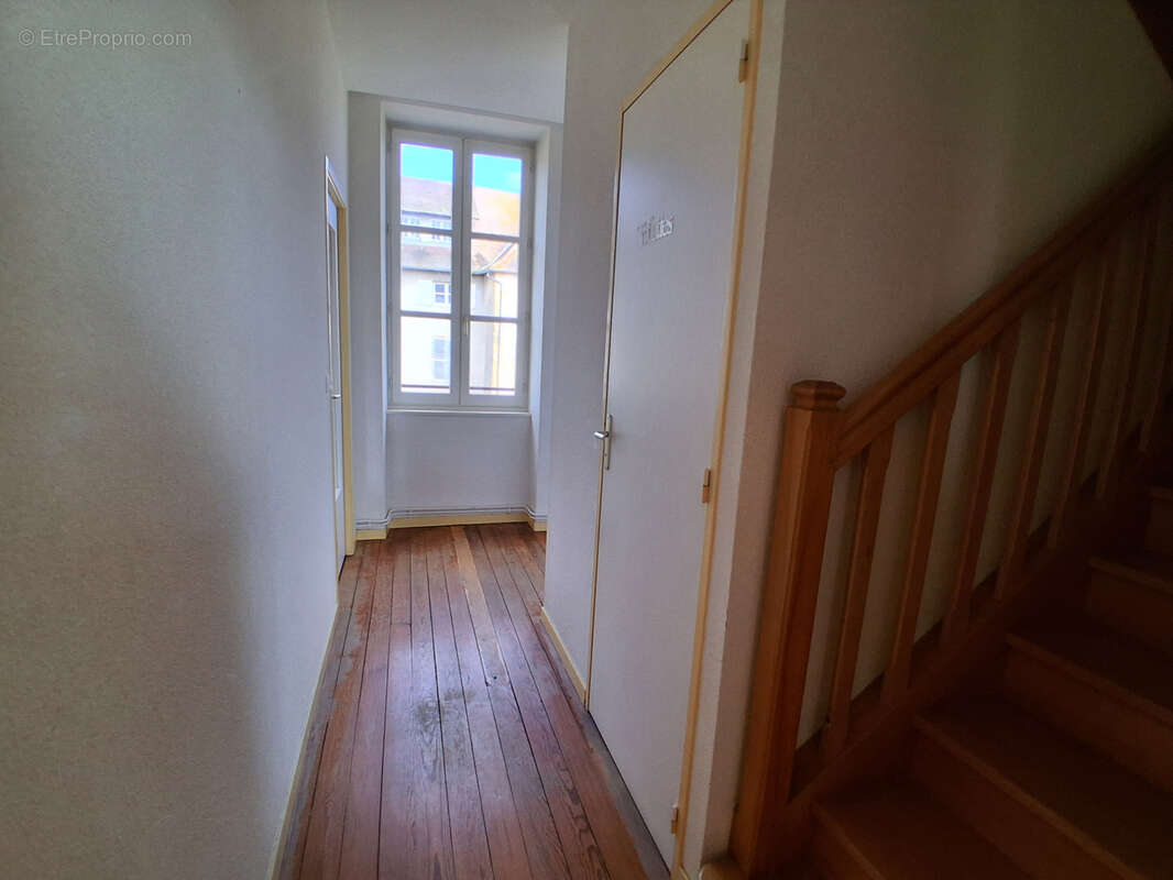 Appartement à CHARLIEU