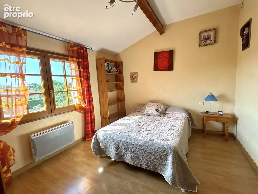 La salvetat saint-gilles - maison t6/7 - photo 12