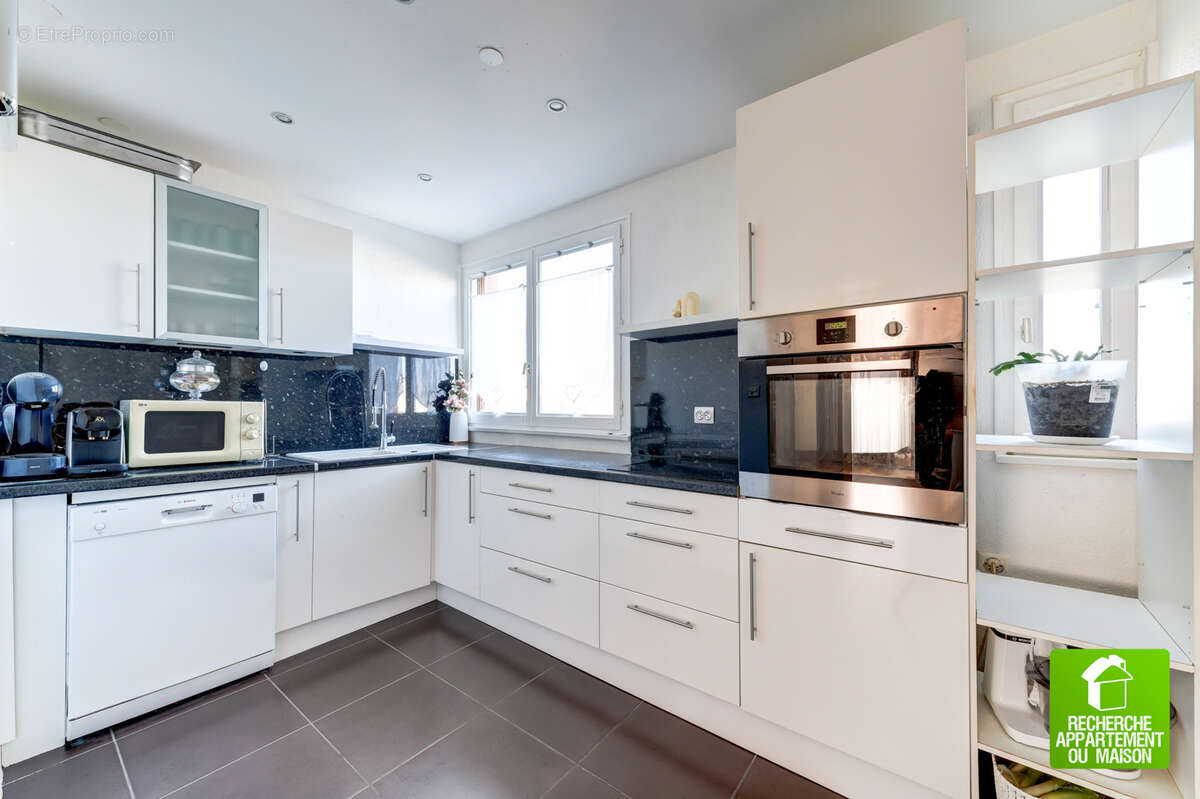 Appartement à RILLIEUX-LA-PAPE