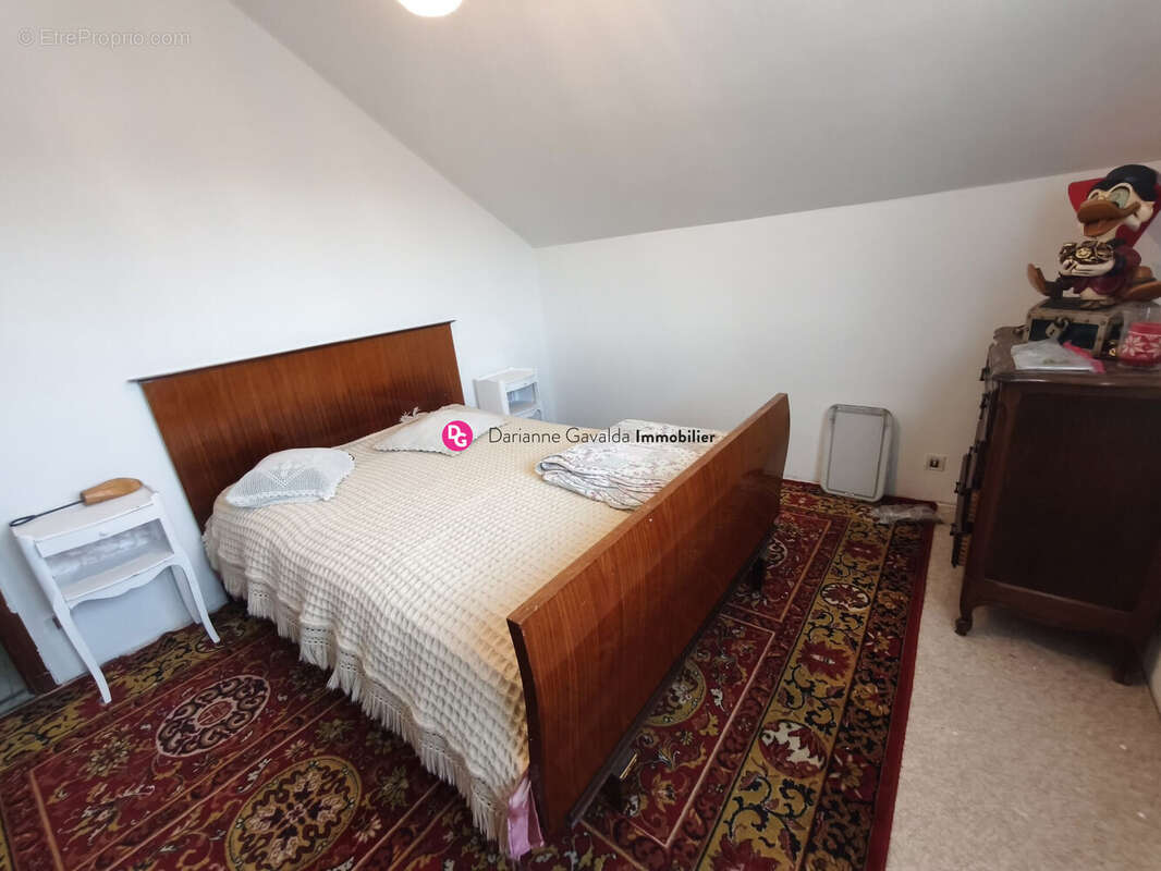 Maison à DECAZEVILLE