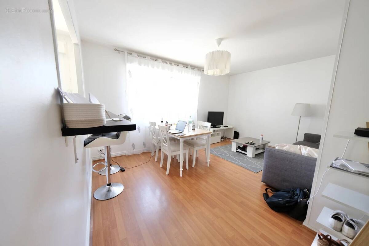 Appartement à OULLINS