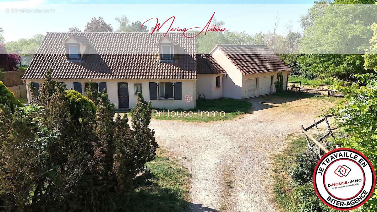 Maison à FLEURE