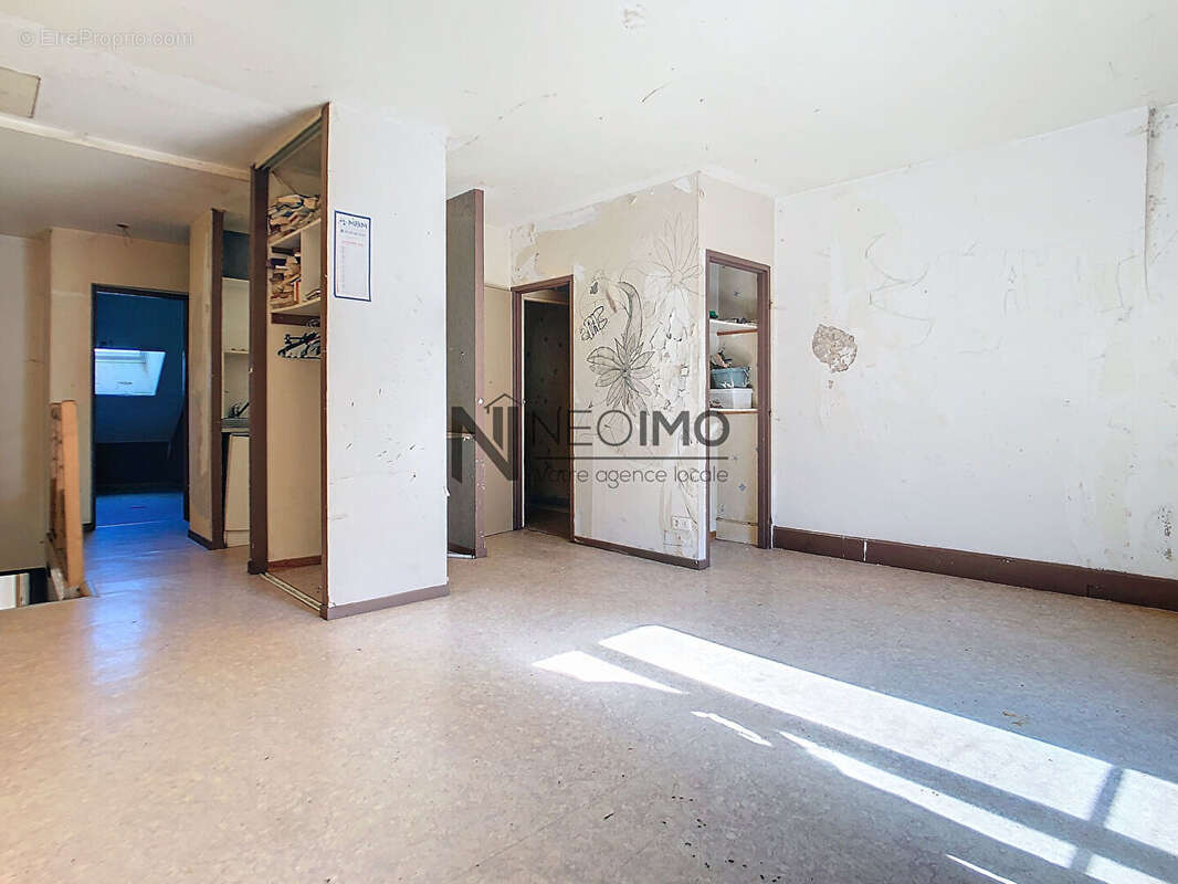 Appartement à NEUFCHATEAU