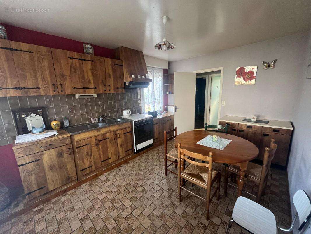 Maison à SAINT-MARCEL