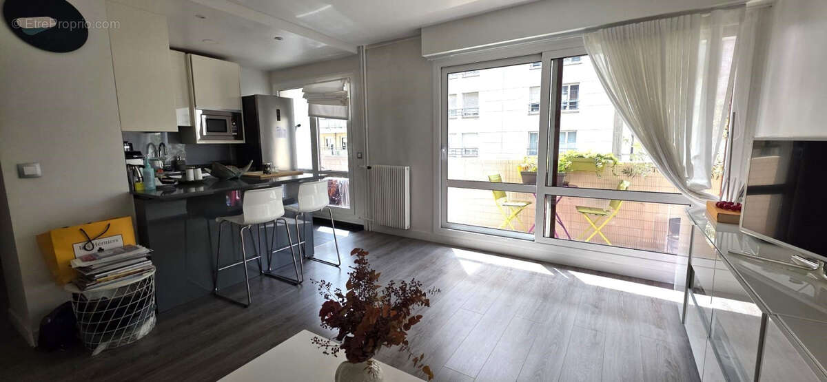 Appartement à PARIS-12E