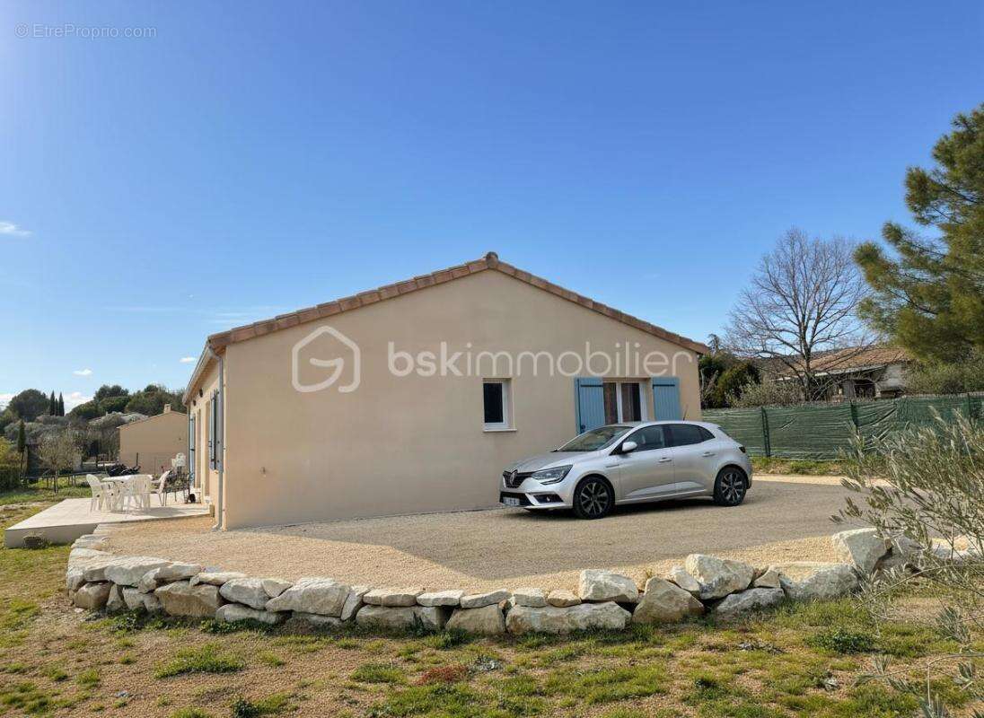 Saint-saturnin-lès-apt (84) - villa contemporaine de 2021 – plain-pied – 4 chambres - photo 15