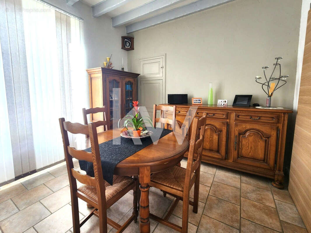 Maison à SAINT-MAURICE-SUR-FESSARD