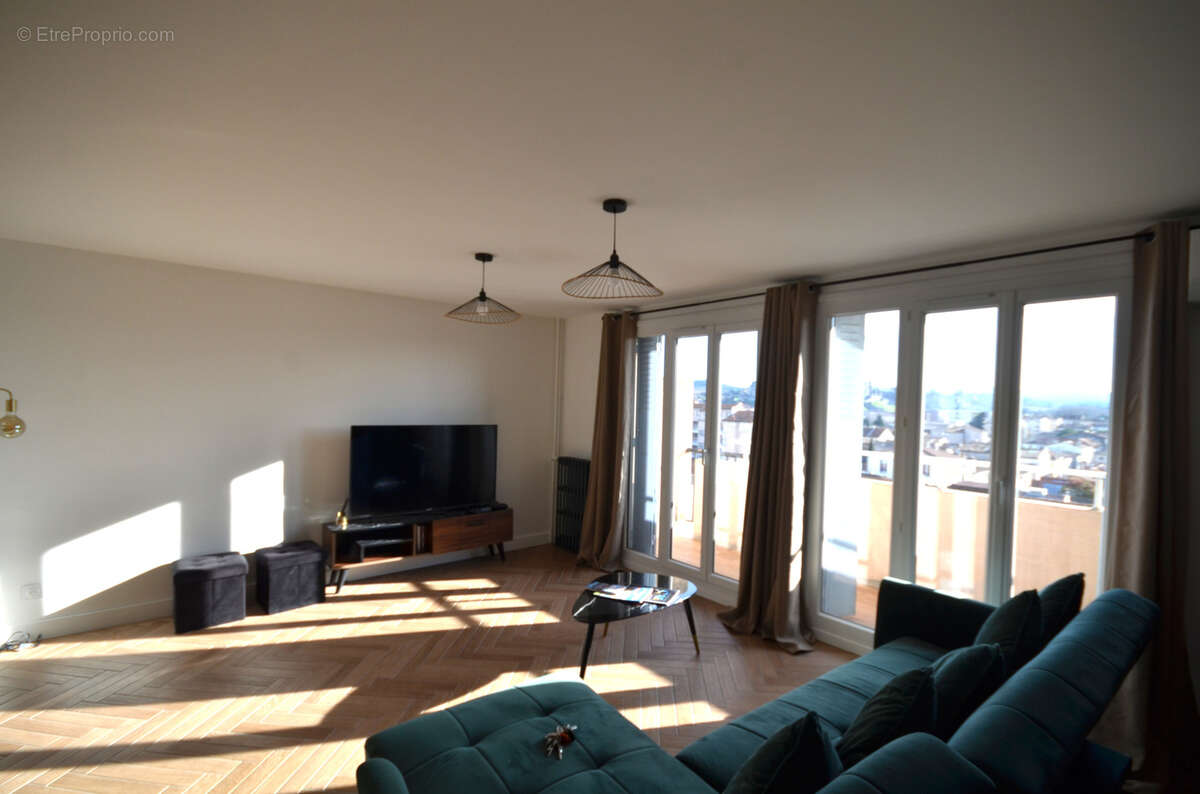 Appartement à CARCASSONNE