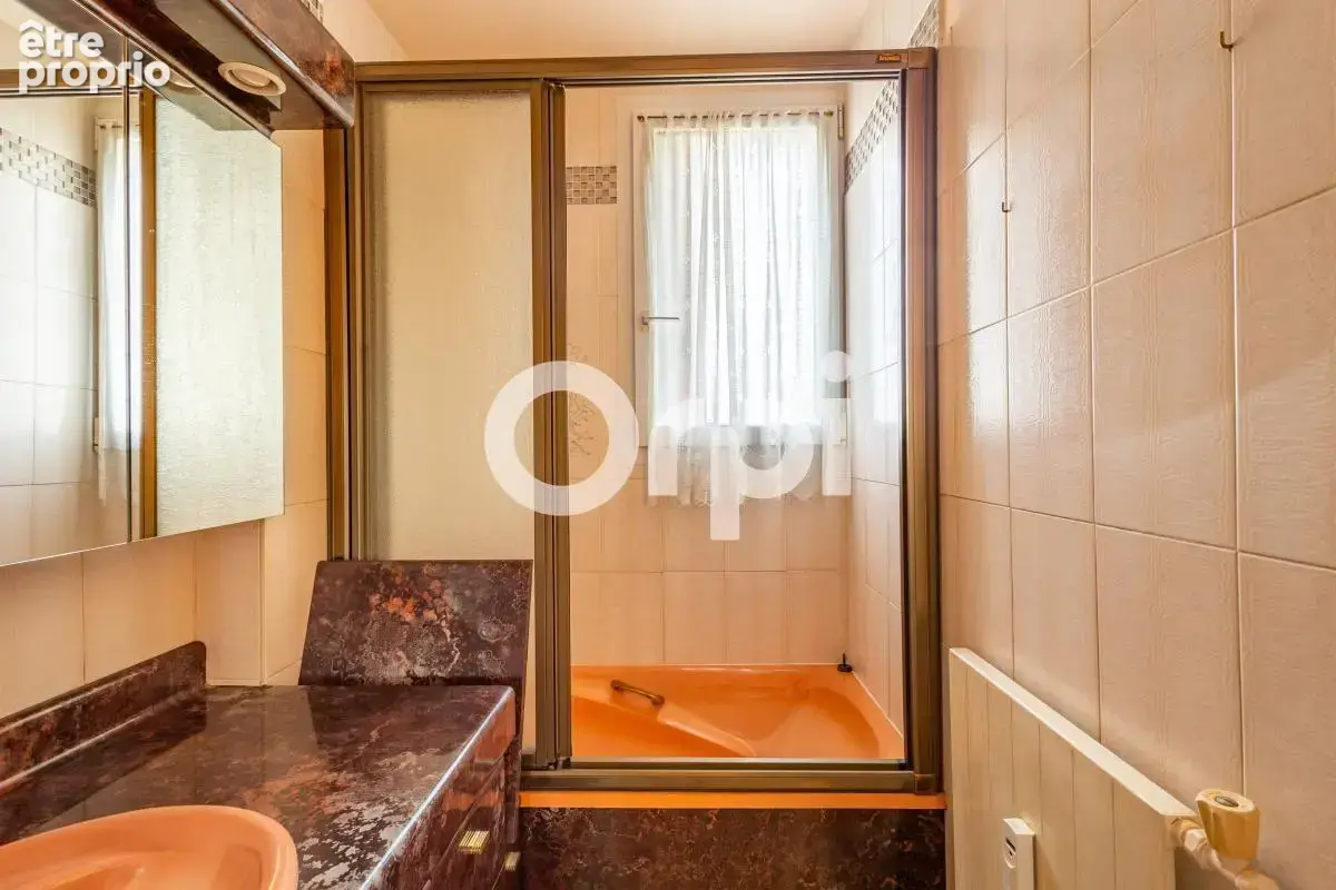 VILLEMOMBLE Appartement 4 pièces de 58m² avec box et cave - photo 8