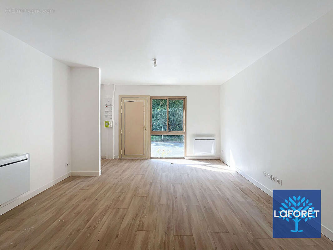 Appartement à LA FERTE-ALAIS