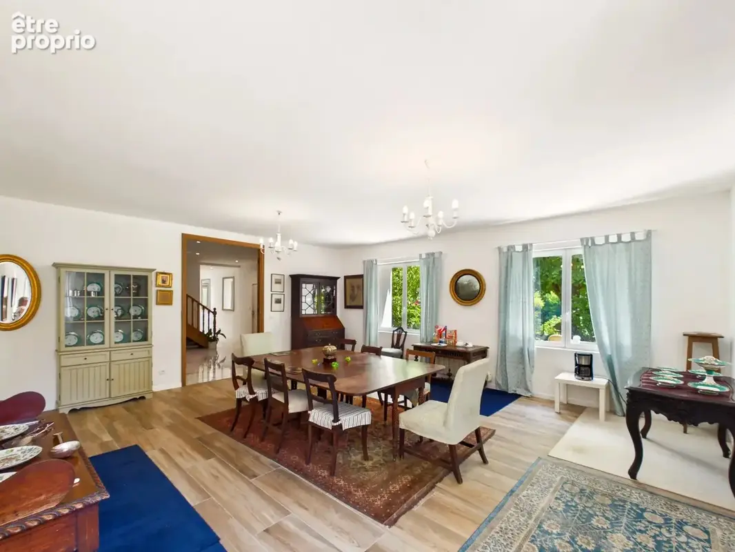 Belle maison de 5 chambres avec piscine en bord de rivière, maison d'amis et annexe près de Gensac - photo 5
