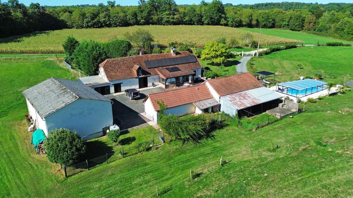 Maison à SAINT-GEYRAC