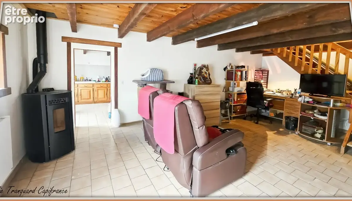 Maison rénovée 5 pièces  proche de MATHA commune de THORS (17) composée de 3 chambres - photo 6