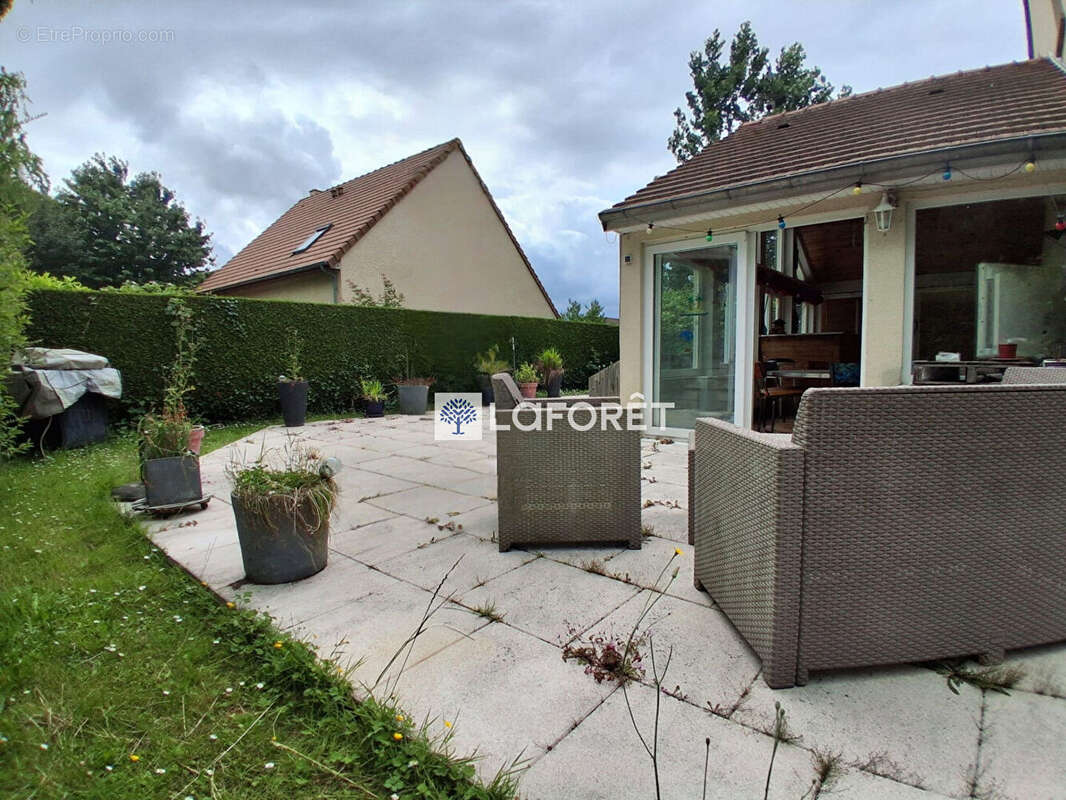 Maison Grentheville 7 pièce(s) 205 m2 - photo 2