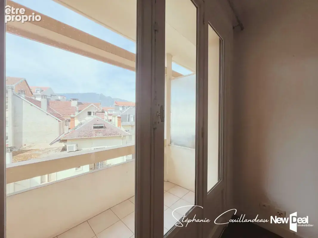 Appartement de type 3 en plein centre ville d'Aix les Bains - photo 4
