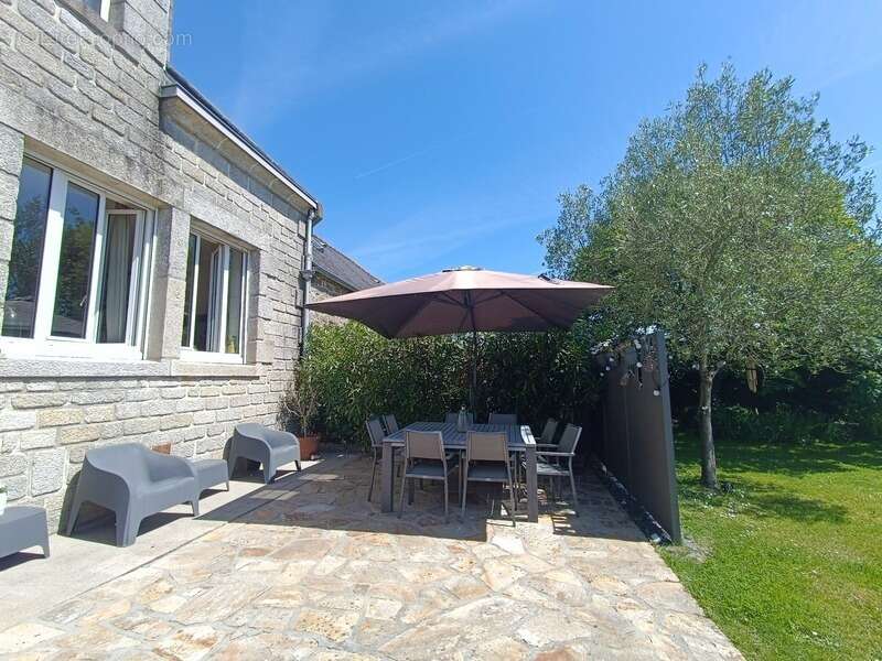 Maison à ERGUE-GABERIC
