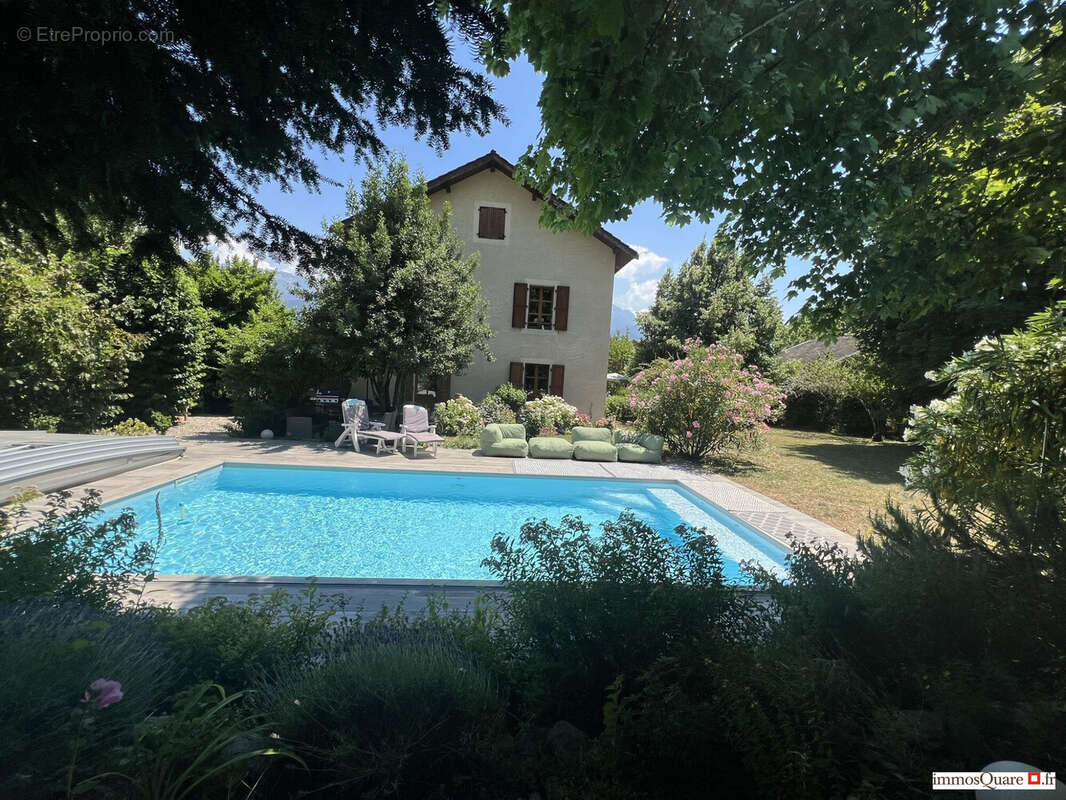 Maison à CROLLES