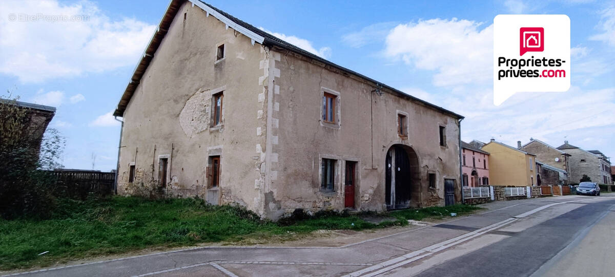 Maison à BAUDONCOURT