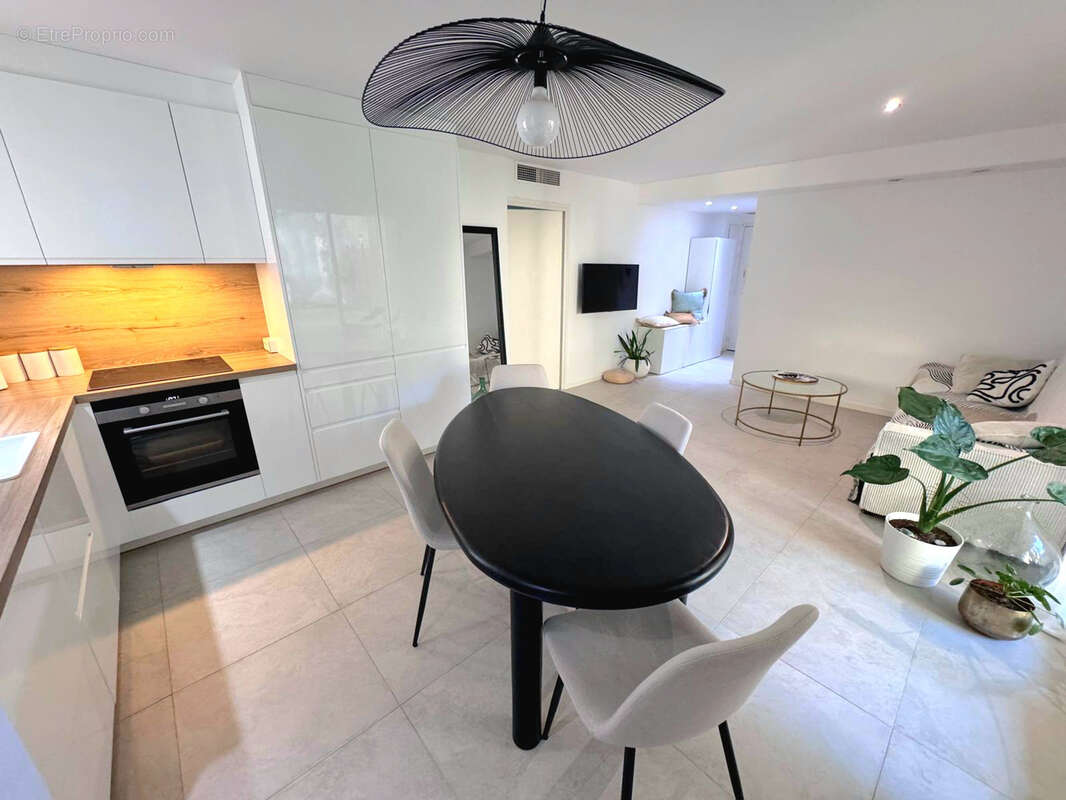 Appartement à MARSEILLE-9E