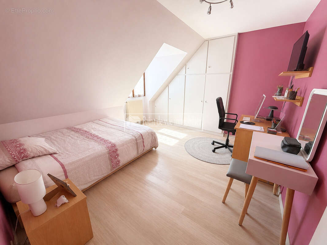 Maison 6 pièces 140m2 sur 343m2 de terrain - photo 9