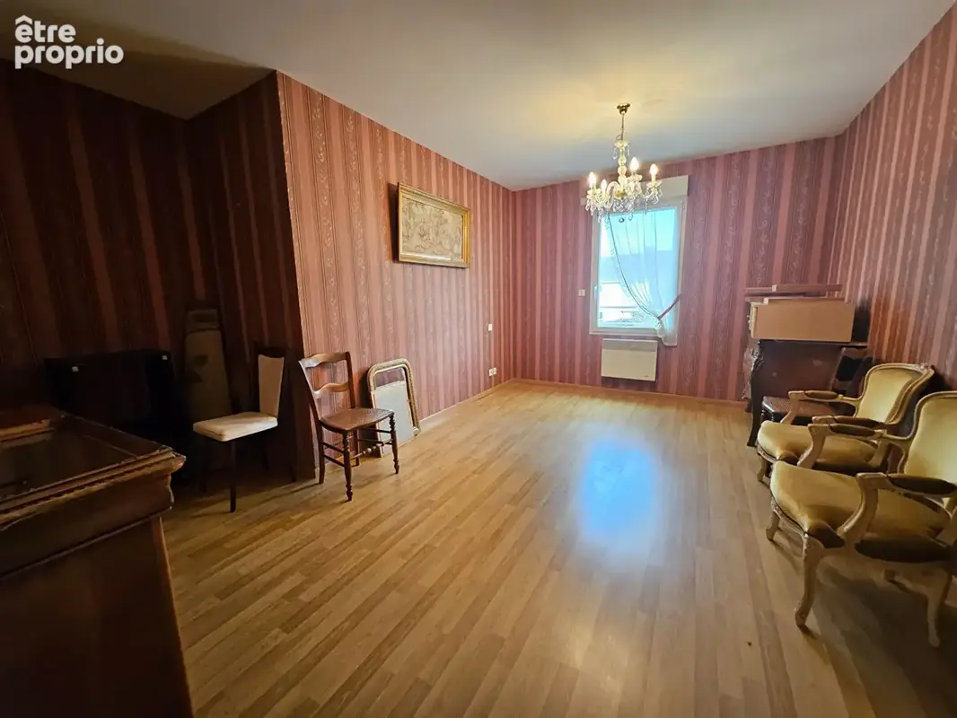 LANVALLAY  BOURG:  Grand appartement  Lumineux  avec grand balcon dans residence avec ascenseur et garage - photo 10