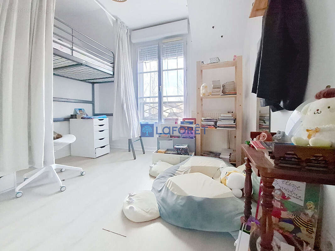 Maison à BAILLY-ROMAINVILLIERS