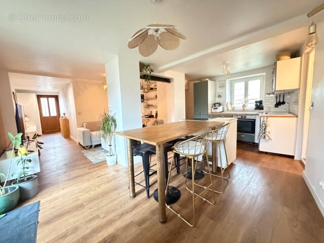 Appartement à COMPANS