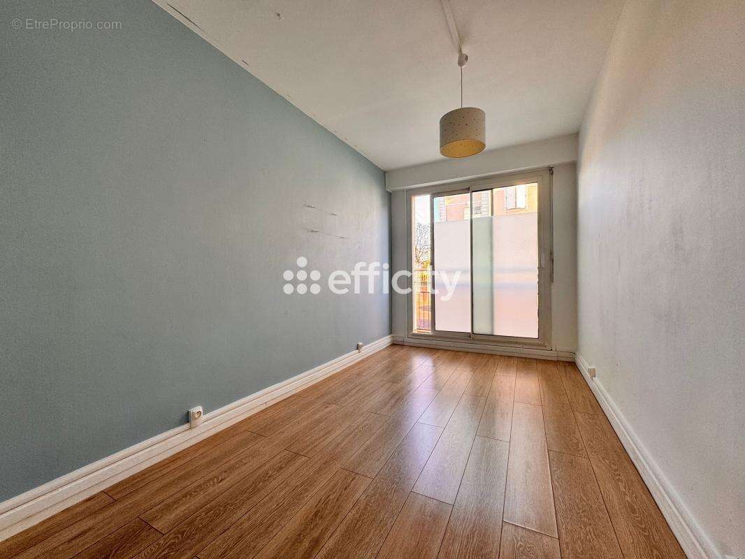 Appartement à RUEIL-MALMAISON