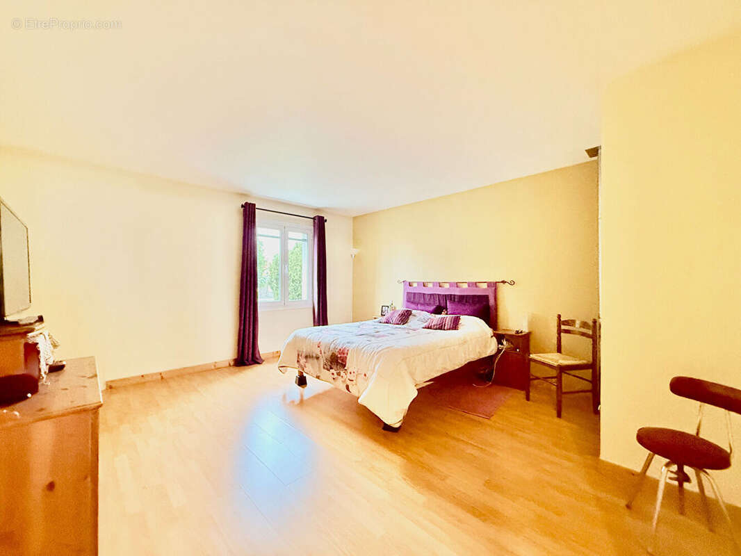 Maison à CHOISY-LE-ROI