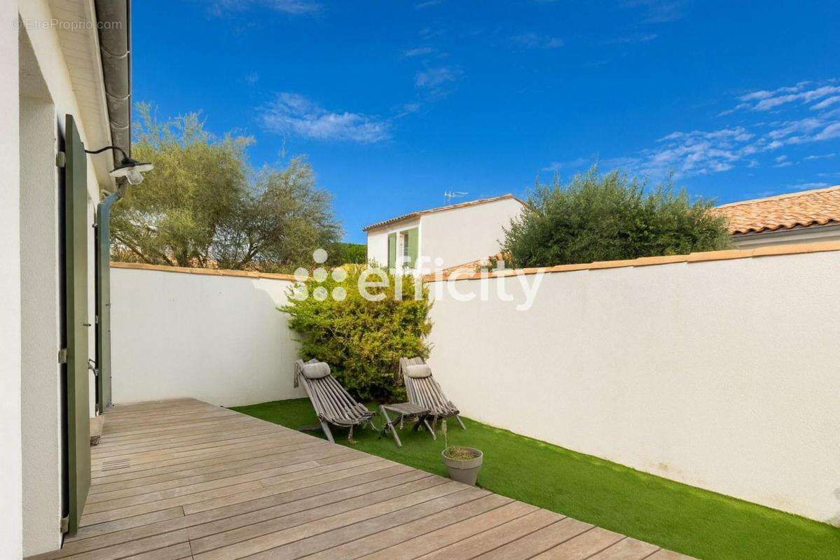 Maison à SAINT-MARTIN-DE-RE