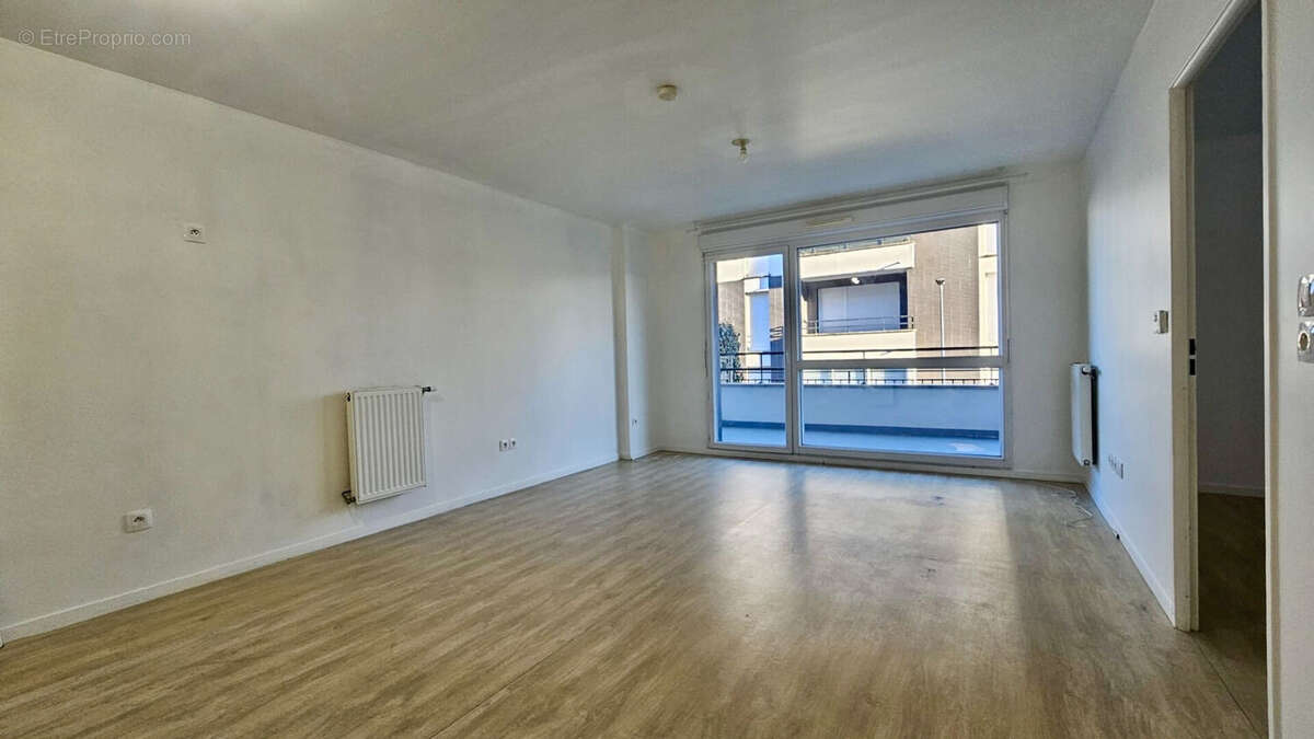 Appartement à EPINAY-SUR-ORGE