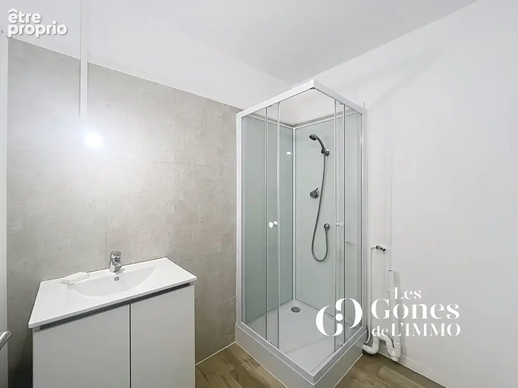 Les Gones de l’Immo vous présentent   Appartement 5 pièces de 81 m2 à Sainte-Foy-lès-Lyon   240 000 € - photo 4