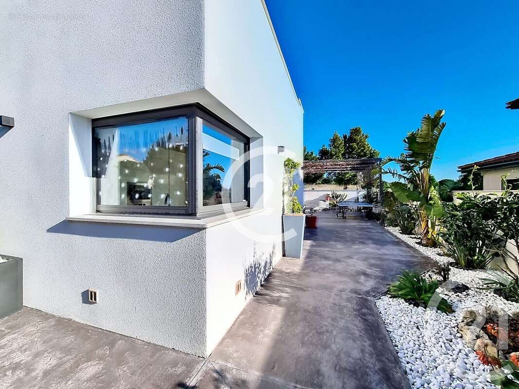 Maison à LATOUR-BAS-ELNE